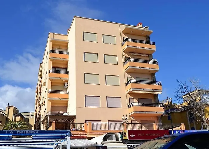 Elizabeth Beach Apartment With Seaviews!