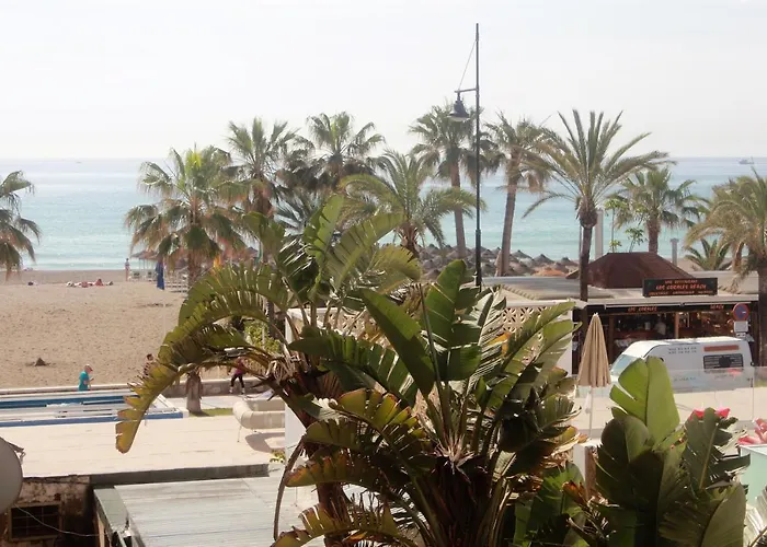Elizabeth Beach Apartment With Seaviews!